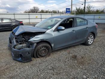  Salvage Mazda 3