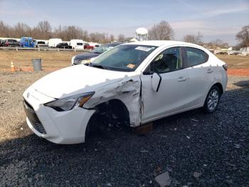  Salvage Toyota Yaris