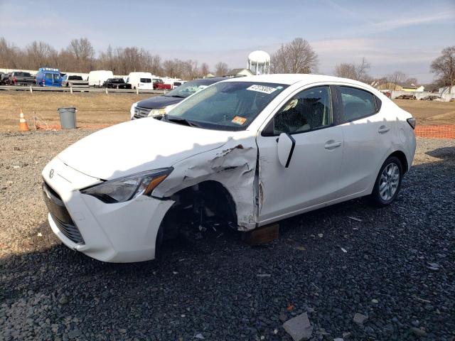  Salvage Toyota Yaris