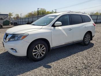  Salvage Nissan Pathfinder