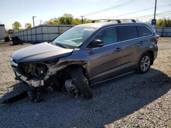  Salvage Toyota Highlander