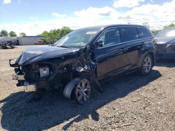  Salvage Toyota Highlander