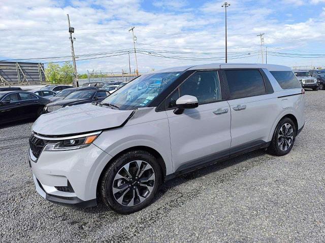  Salvage Kia Carnival