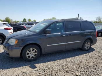  Salvage Chrysler Minivan