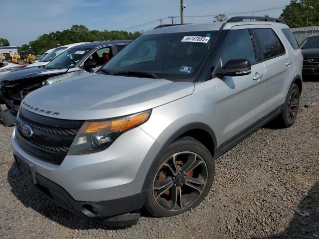  Salvage Ford Explorer