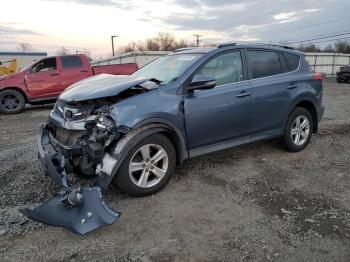  Salvage Toyota RAV4