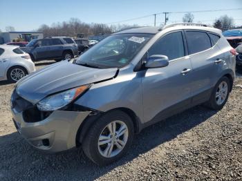  Salvage Hyundai TUCSON