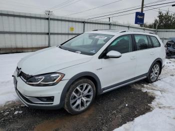  Salvage Volkswagen Golf