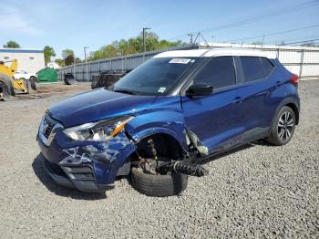  Salvage Nissan Kicks
