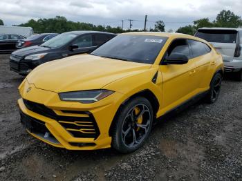  Salvage Lamborghini Urus