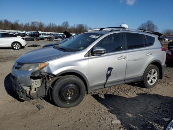  Salvage Toyota RAV4