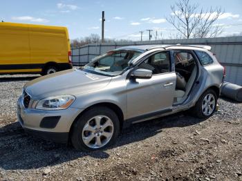  Salvage Volvo XC60