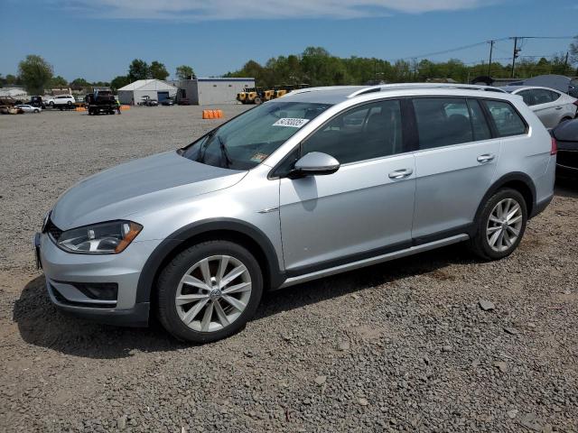  Salvage Volkswagen Golf
