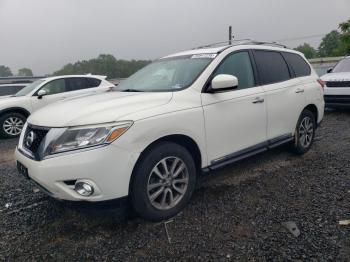  Salvage Nissan Pathfinder