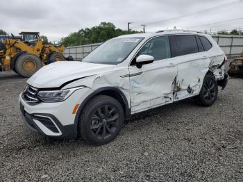  Salvage Volkswagen Tiguan