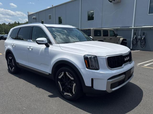  Salvage Kia Telluride