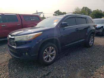 Salvage Toyota Highlander