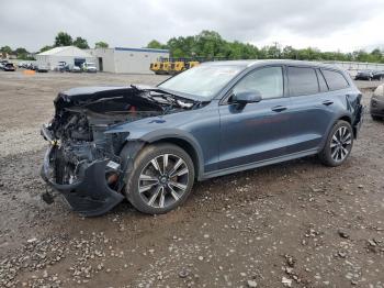  Salvage Volvo V60