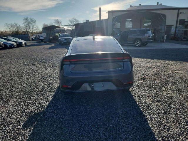 Toyota Prius Le Image 8