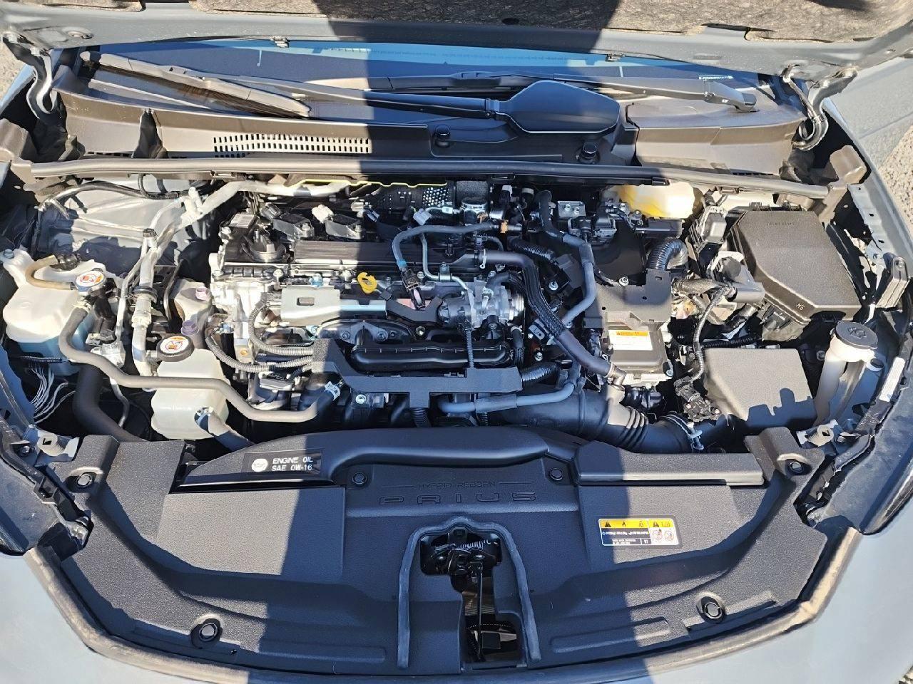 Toyota Prius Le Image 4