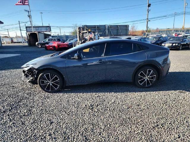 Toyota Prius Le Image 9