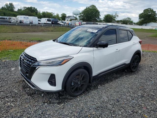  Salvage Nissan Kicks
