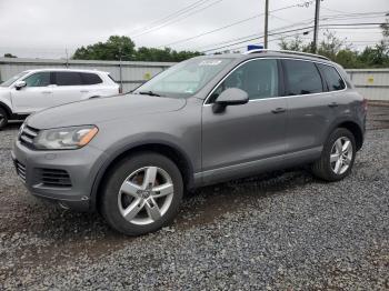  Salvage Volkswagen Touareg