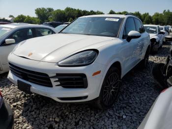  Salvage Porsche Cayenne