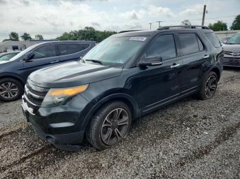  Salvage Ford Explorer