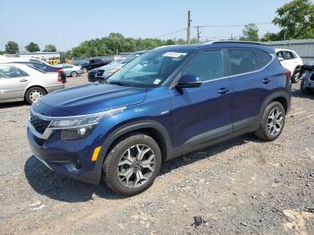  Salvage Kia Seltos