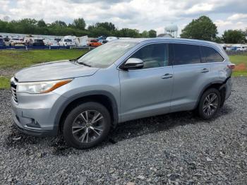  Salvage Toyota Highlander