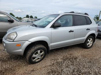  Salvage Hyundai TUCSON