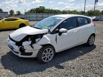  Salvage Ford Fiesta