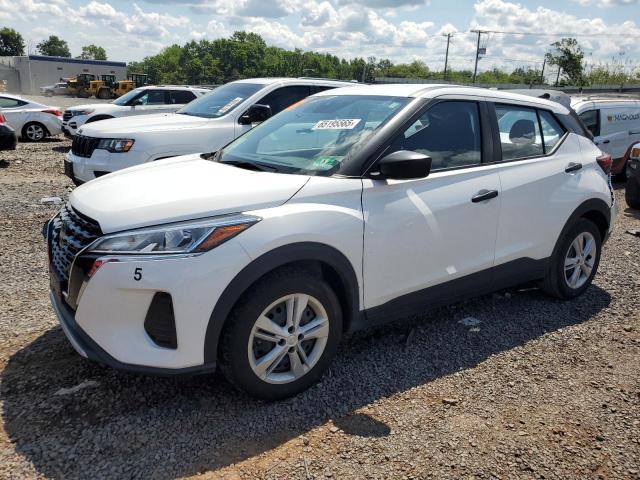  Salvage Nissan Kicks