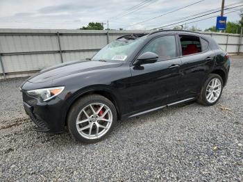  Salvage Alfa Romeo Stelvio