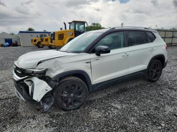  Salvage Volkswagen Taos