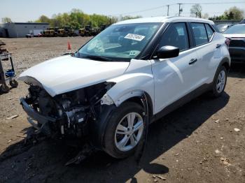  Salvage Nissan Kicks