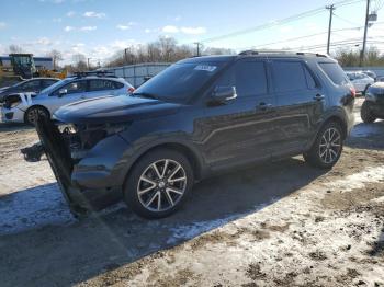  Salvage Ford Explorer