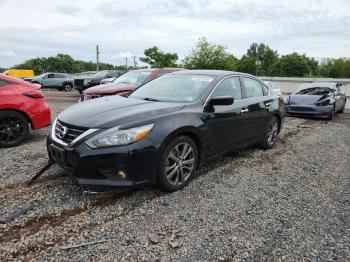  Salvage Nissan Altima