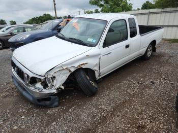  Salvage Toyota Tacoma