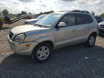  Salvage Hyundai TUCSON