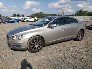  Salvage Volvo S60