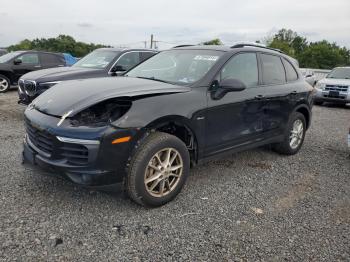  Salvage Porsche Cayenne