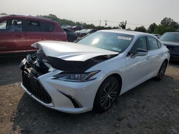  Salvage Lexus Es