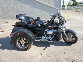 Salvage Harley-Davidson Fl