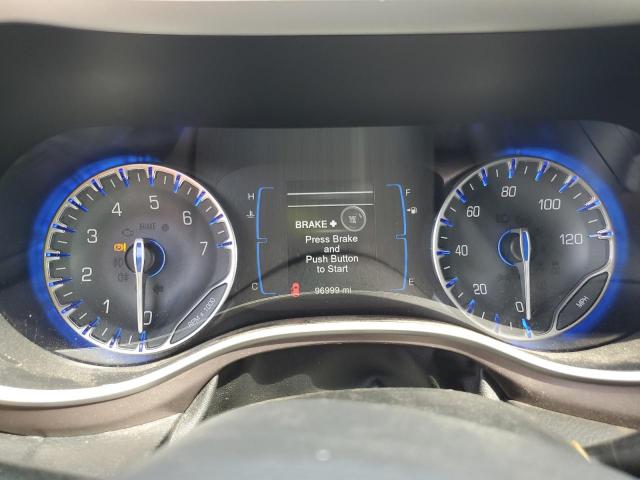 Chrysler Pacifica Touring L Image 8