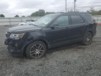 Salvage Ford Explorer