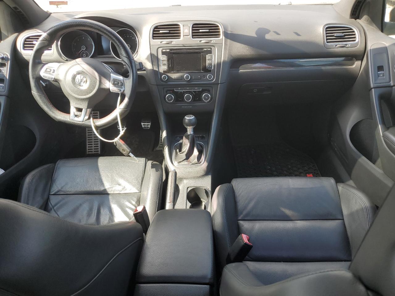 Volkswagen GTI Image 11