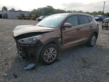  Salvage Hyundai TUCSON