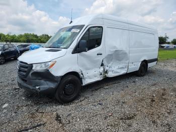  Salvage Mercedes-Benz Sprinter